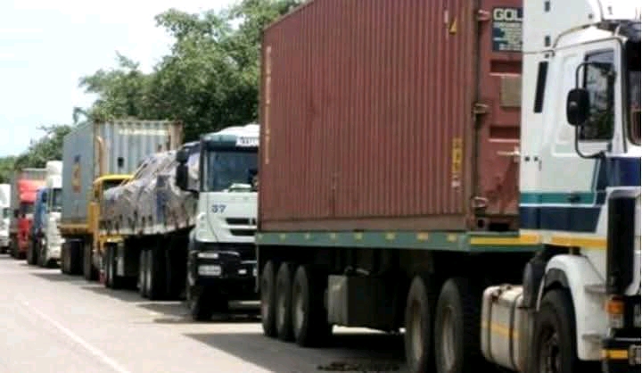 Kinshasa dans l’impasse : La gestion chaotique du trafic plonge la capitale dans la paralysie