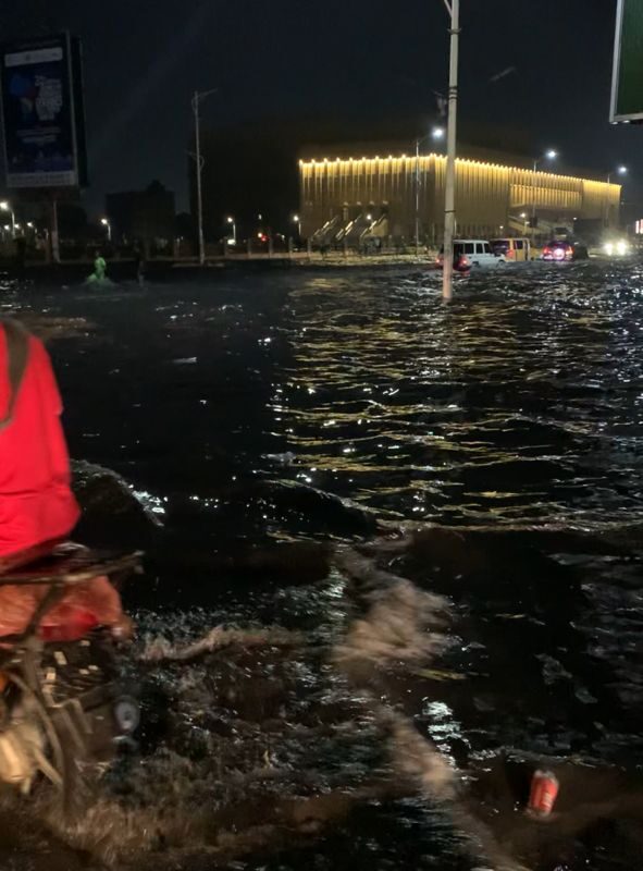 À Kinshasa, pluies diluviennes et carence étatique : L’urbanisme en accusation