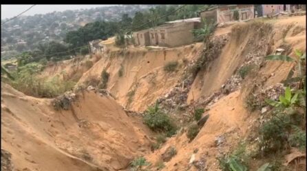 Inondations à Kinshasa : Malueka et Ngaliema sous les eaux, révélant une gestion urbaine défaillante