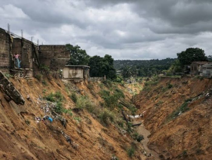 Ngaliema-Masisi : Un quartier en ruine, livré à l’érosion, sous l’œil indifférent des autorités